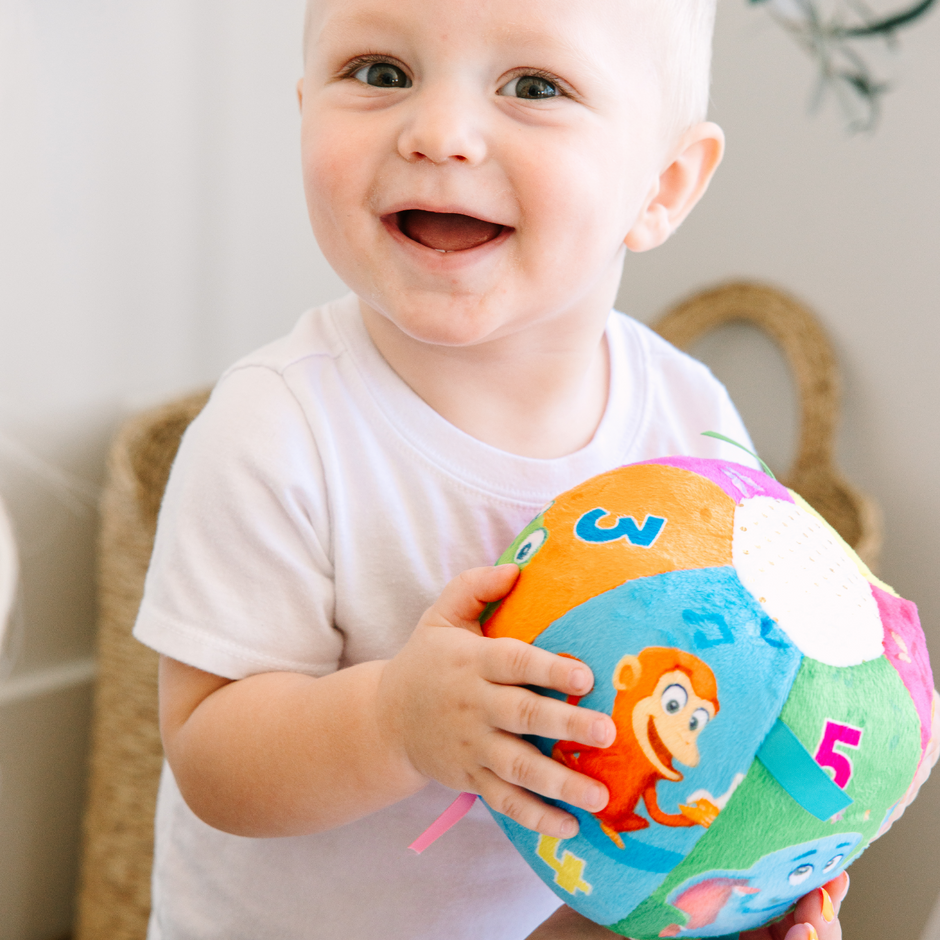 Toys For One Year Olds Toddlers 1Y Gifts Activities Move2Play toys-for-one-year-olds-toddlers-1y-gifts-activities-move2play